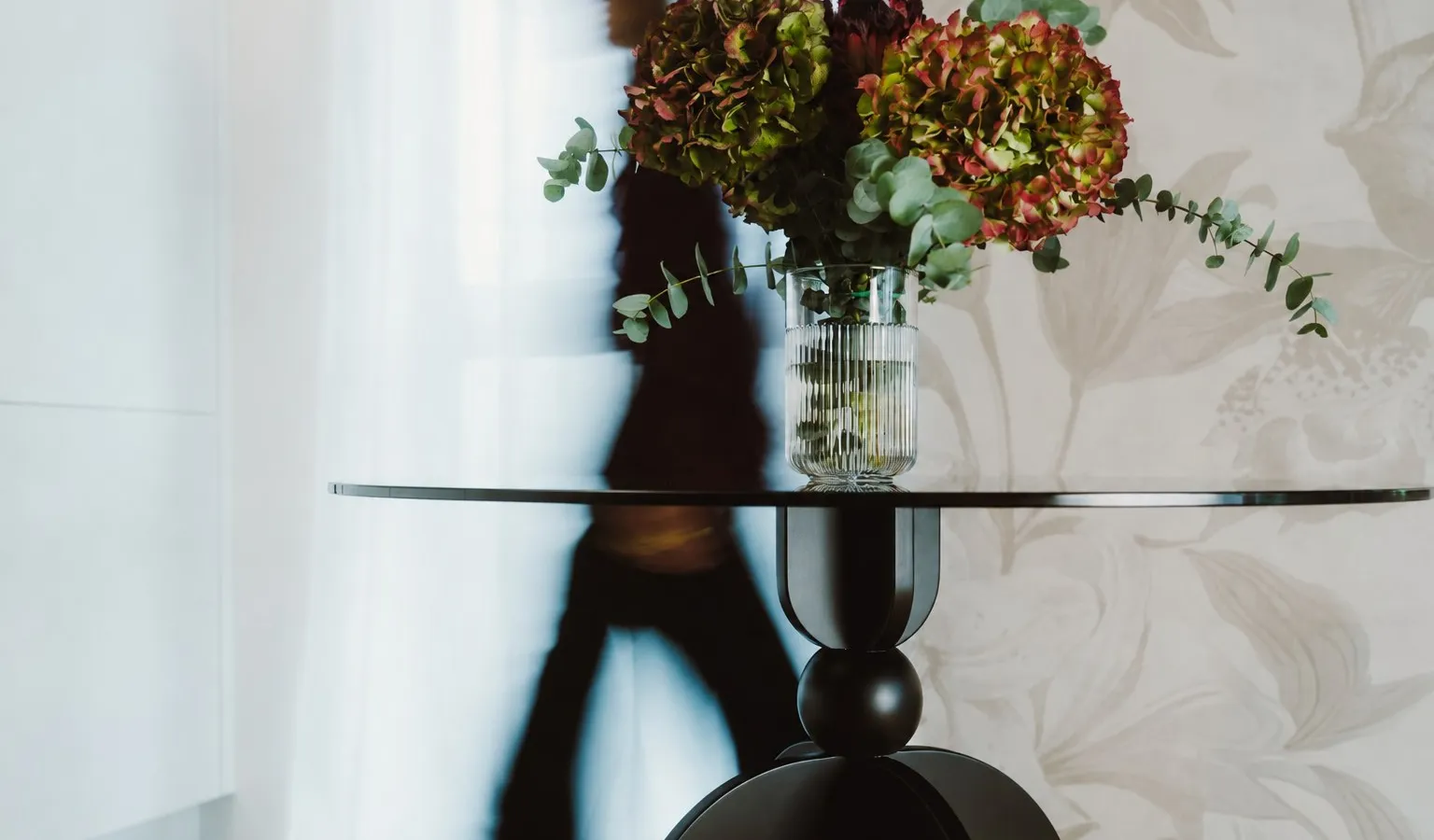 Ballerina dining table